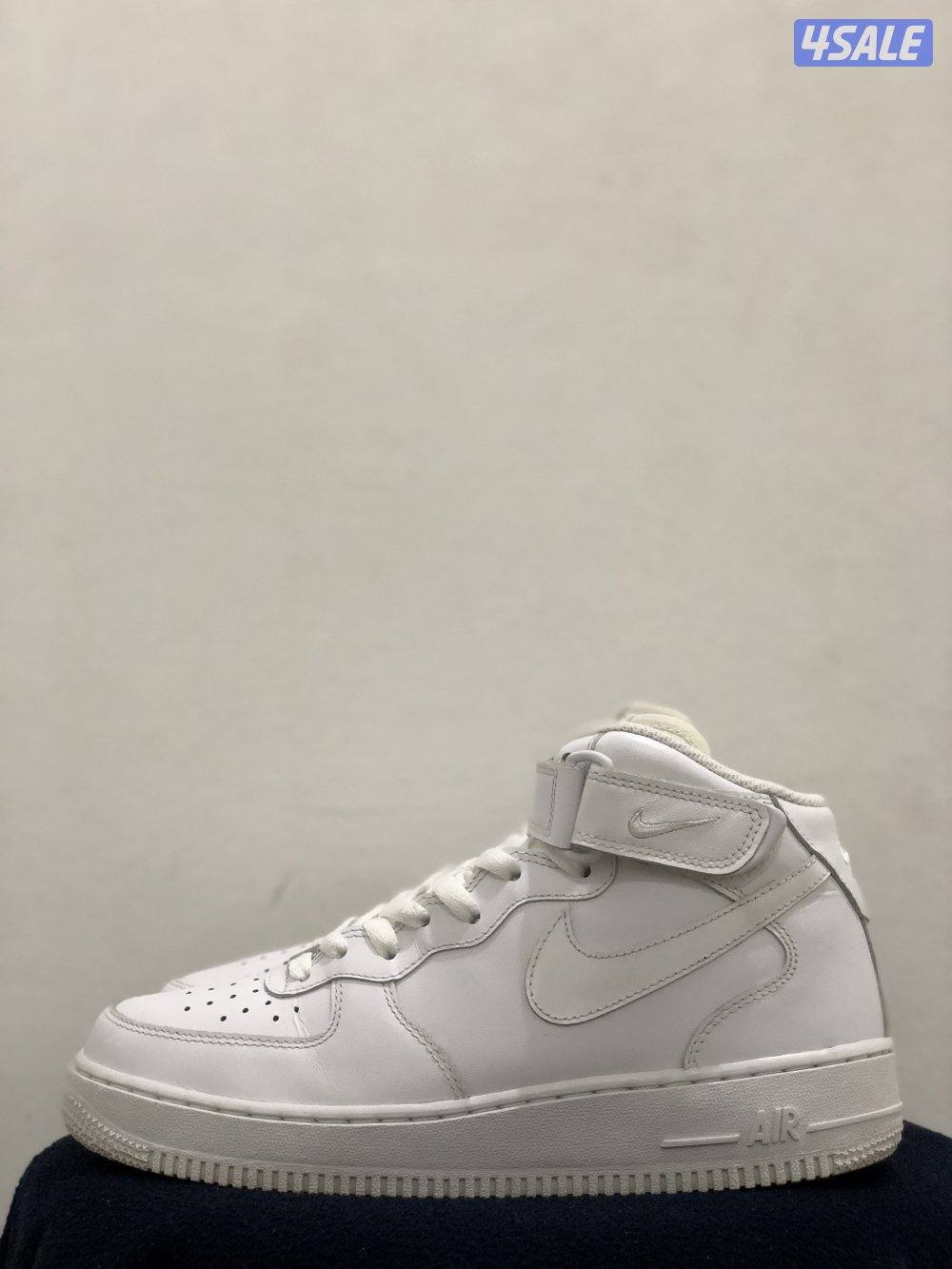 Nike Air Force 1 Mid0