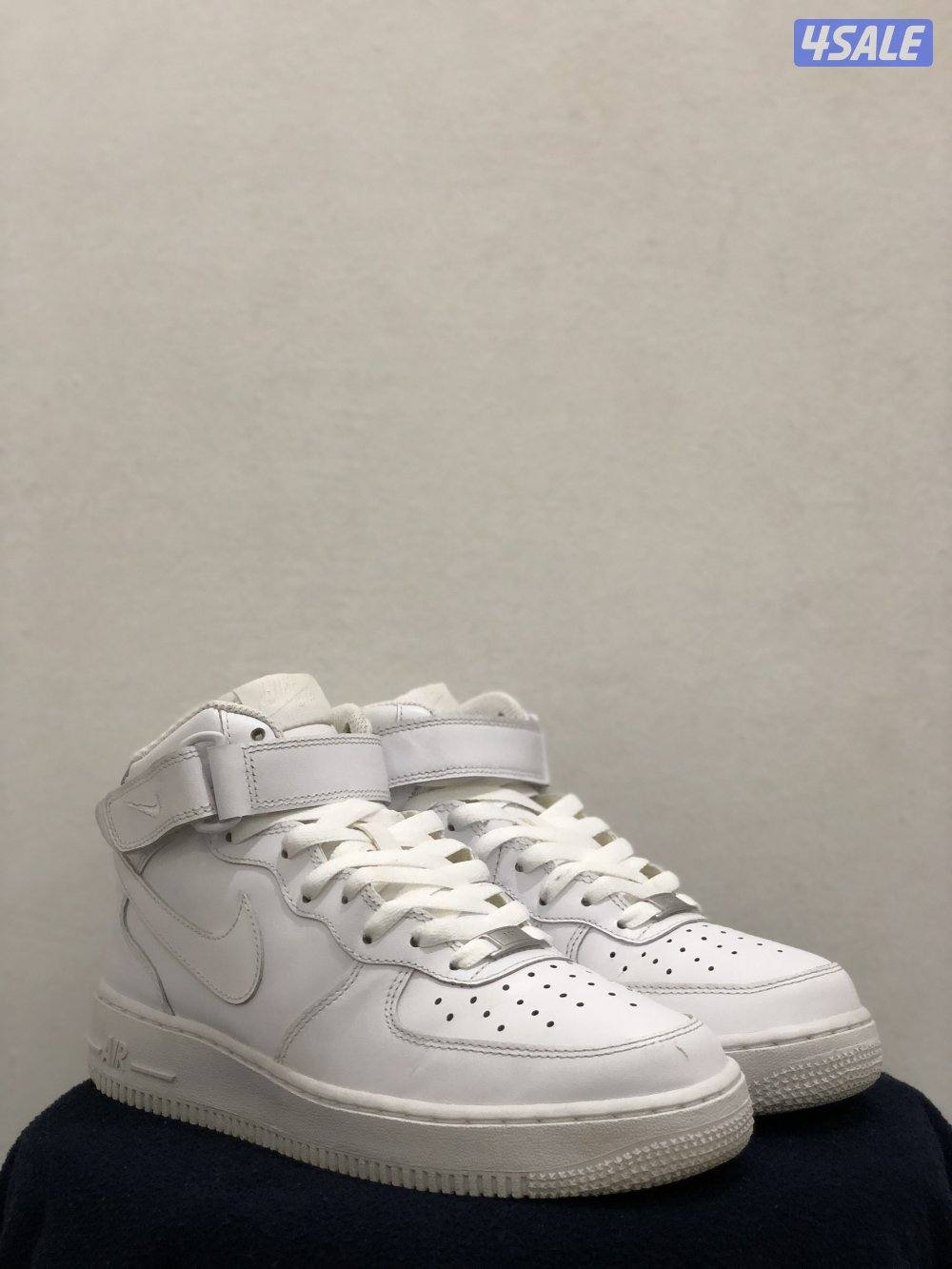 Nike Air Force 1 Mid5