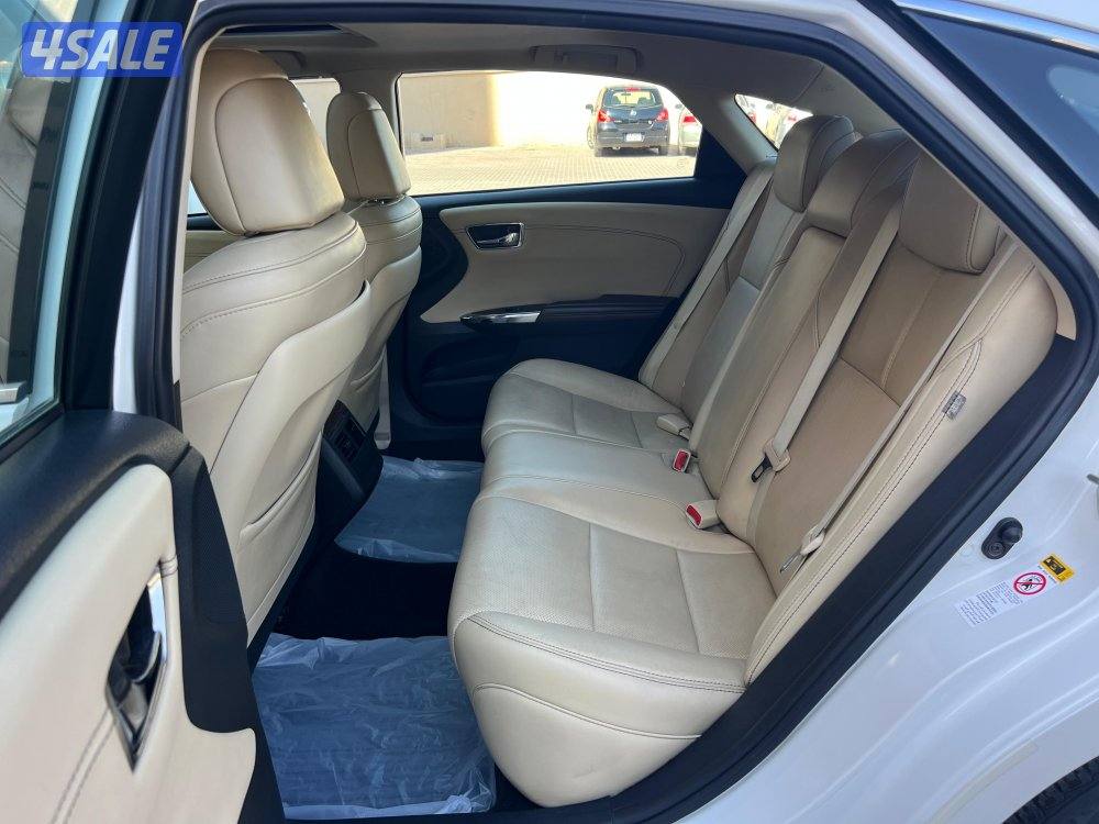 للبيع تويوتا افالون ٢٠١٥ وارد الساير7