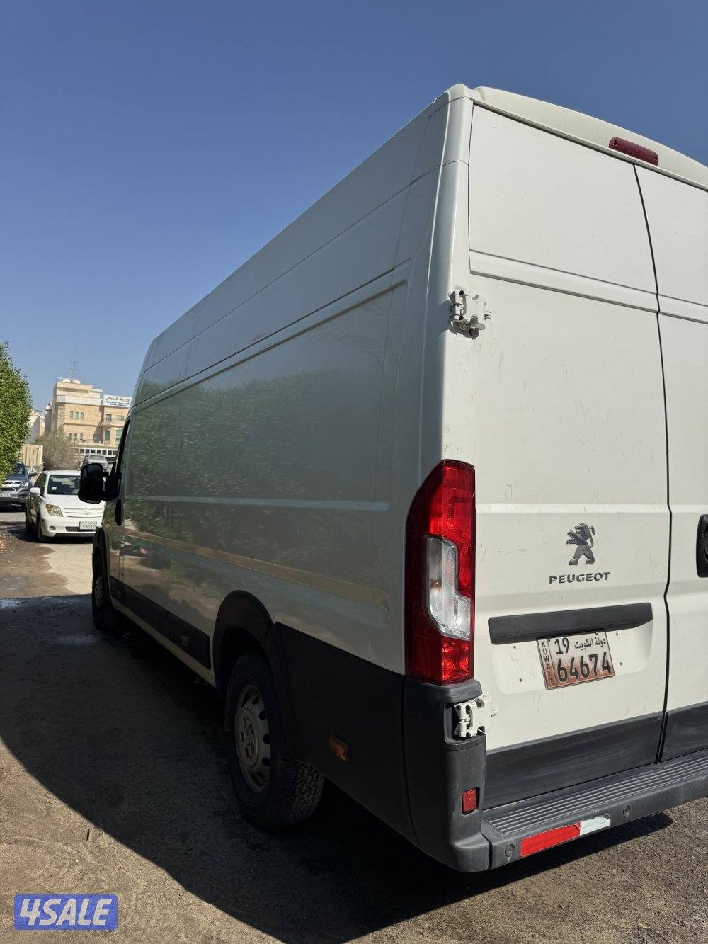 بيجو بوكسر 20214