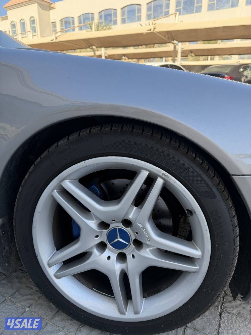 للبيع مورسيدس SL500 AMG موديل 200610