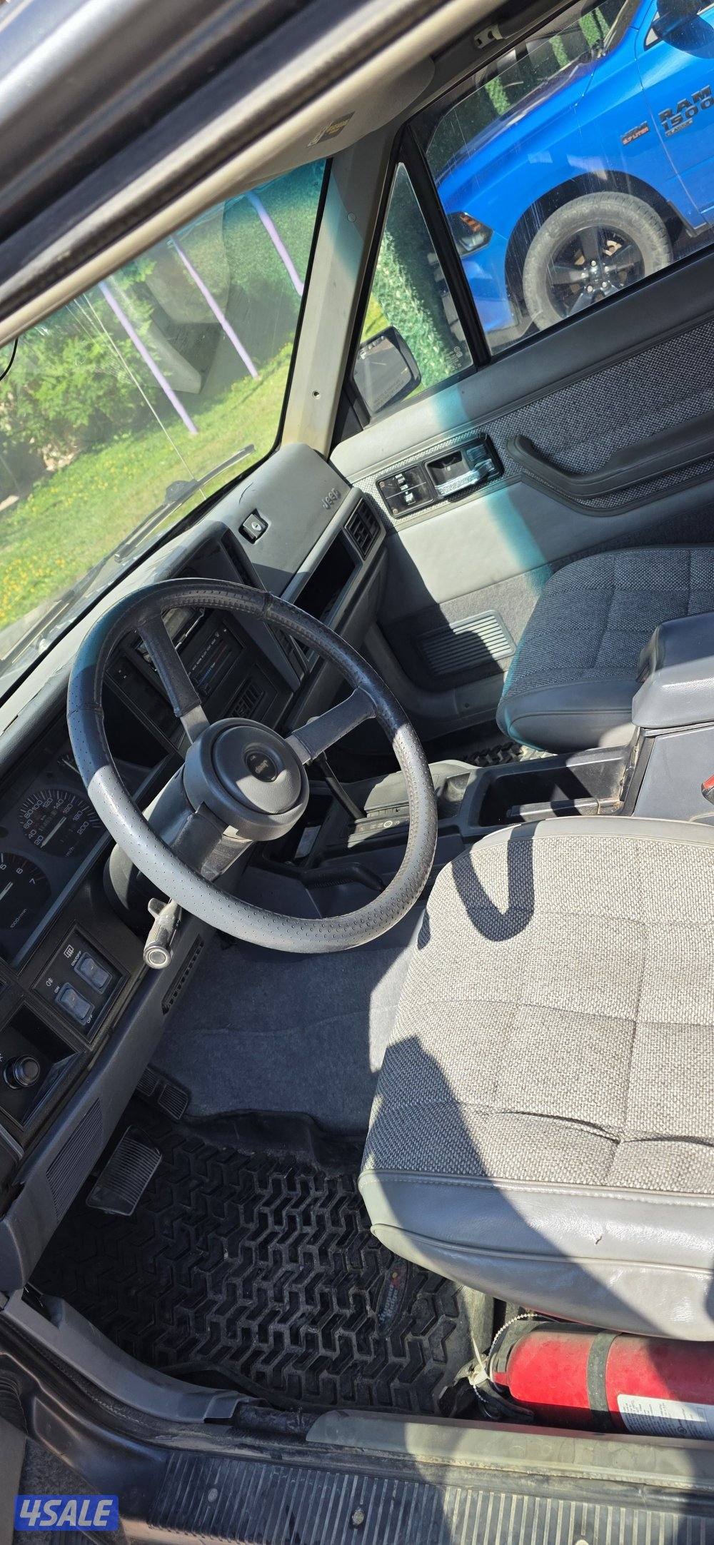 جيب شروكي ١٩٩٤ (تجهيز امريكي)5