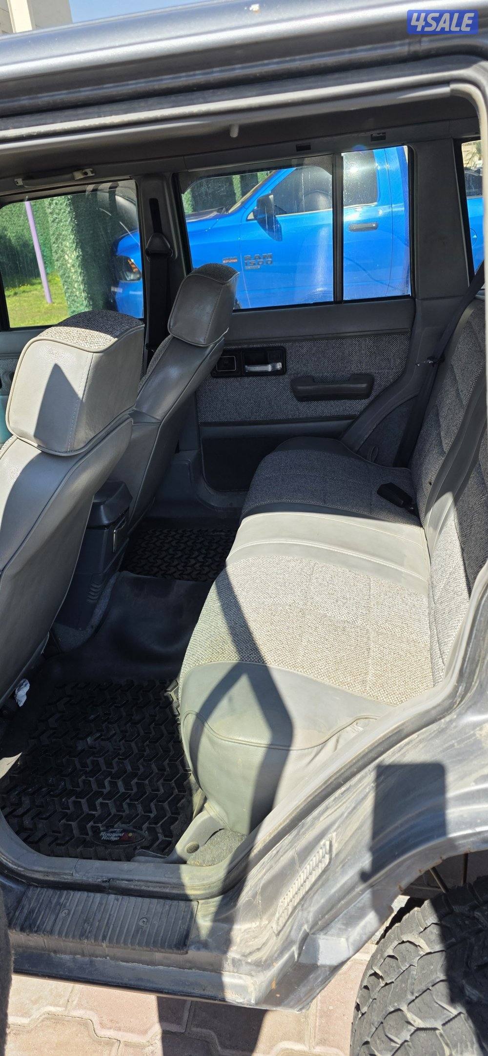 جيب شروكي ١٩٩٤ (تجهيز امريكي)6