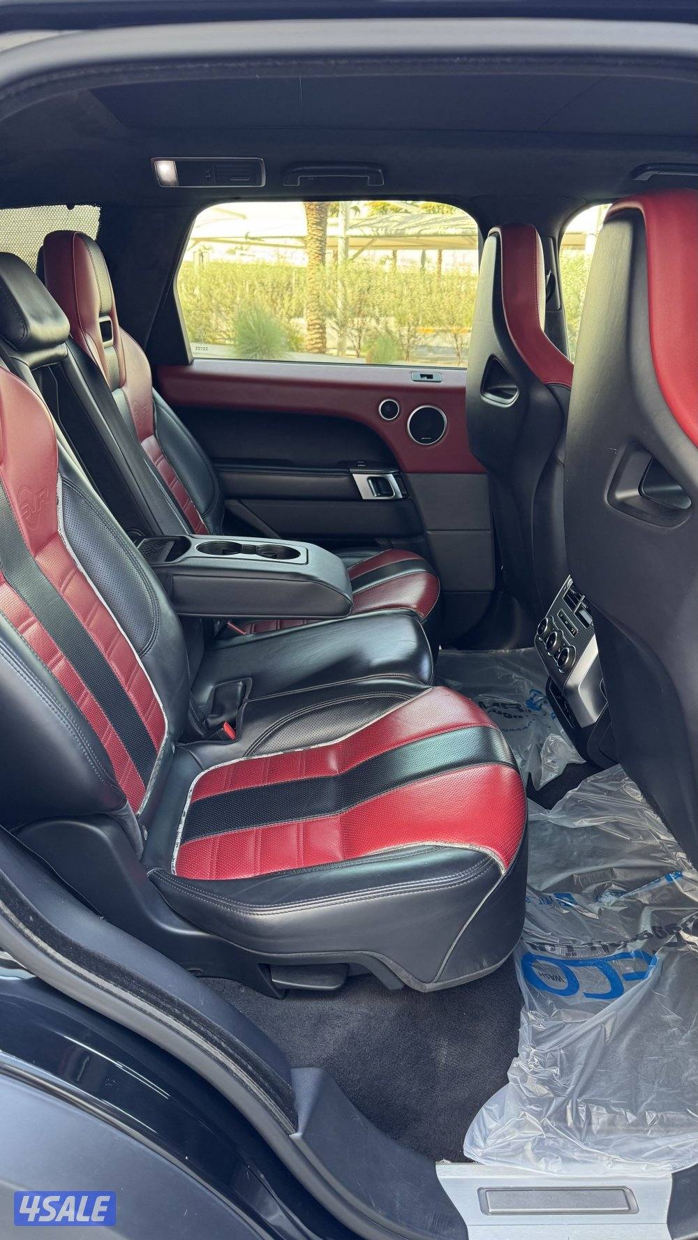 RANGE ROVER SPORT SVR 201511