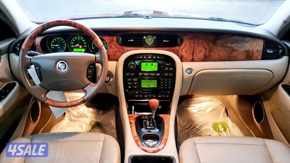 حاله نادره(مخزنه)/جاكوار XJ/موديل ٢٠٠٨/صبغ الوكالة/شرط الفحص0