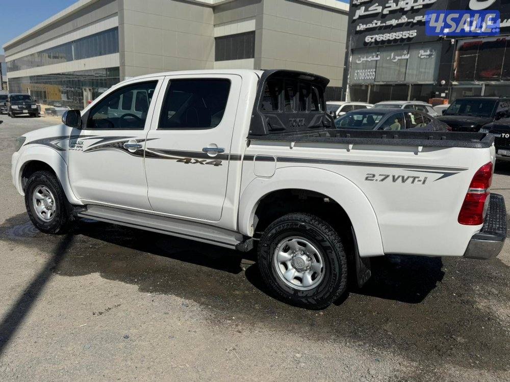 تويوتا هاى لوكس2