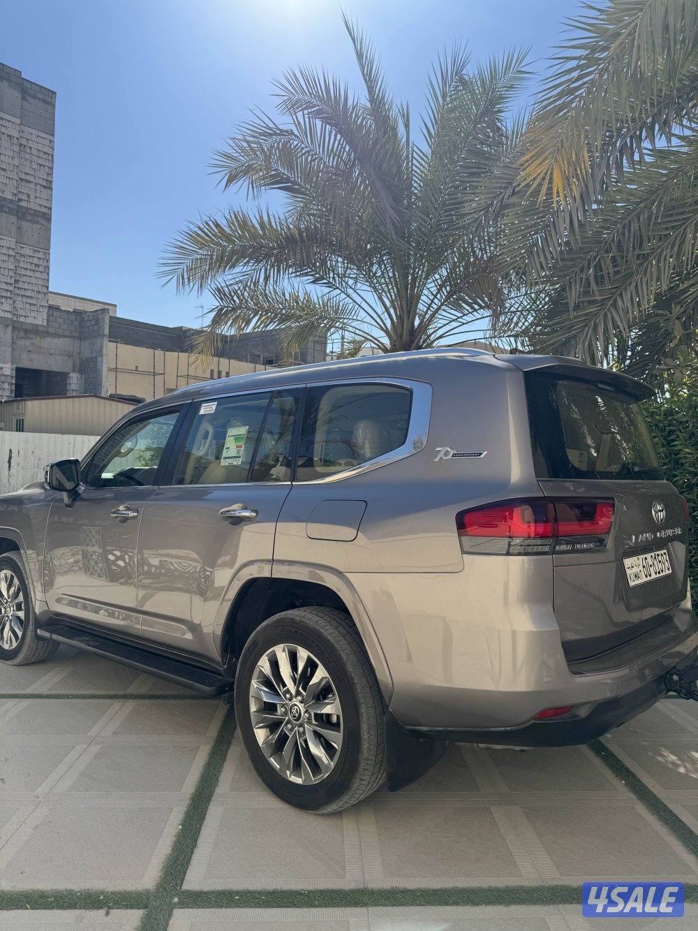 للبيع لاند كروزر VX عداد 34 الف صبغ الوكالة2