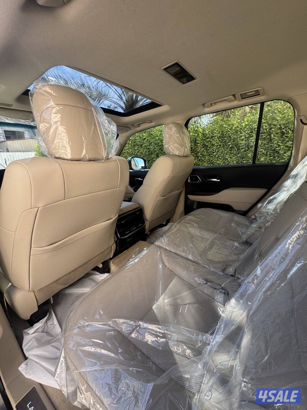 للبيع لاند كروزر VX عداد 34 الف صبغ الوكالة5