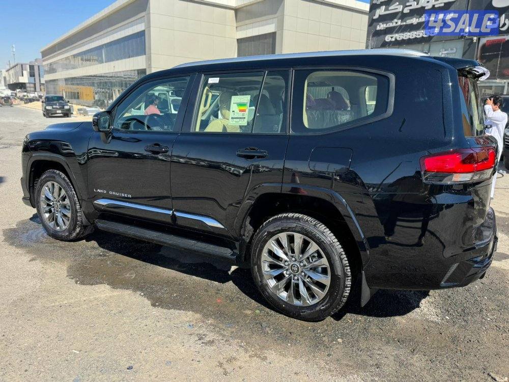 لاند كروزر GX.R AEROs .V6 موديل 2025 اصفار3