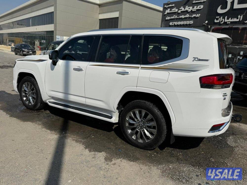 تويوتا لاند كروزر VX.R twin turbo.V63