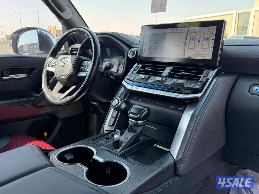 تويوتا لاند كروزر VX.R twin turbo.V66