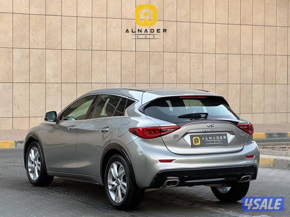 للبيع INFINITY Q30 موديل 2017 وارد البابطين5