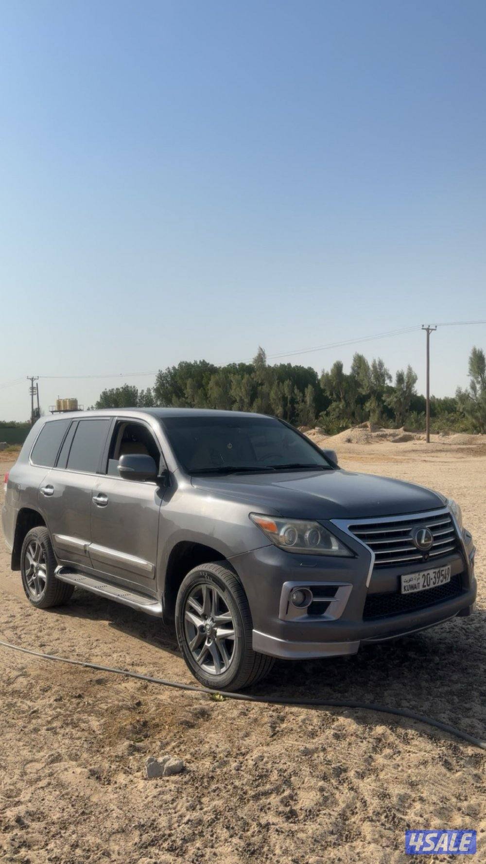 للبيع لكزس LX570 الجيب توني مركب له مكينه وارد مو مبطله شرط الفحص0