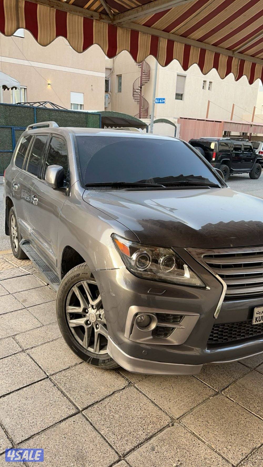 للبيع لكزس LX570 الجيب توني مركب له مكينه وارد مو مبطله شرط الفحص4