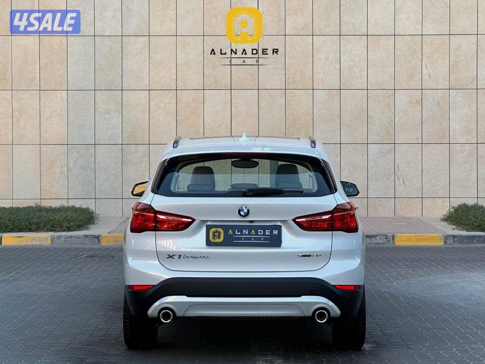 للبيع BMW X1 5DRIVE 2.0 موديل 2021 وارد الغانم4