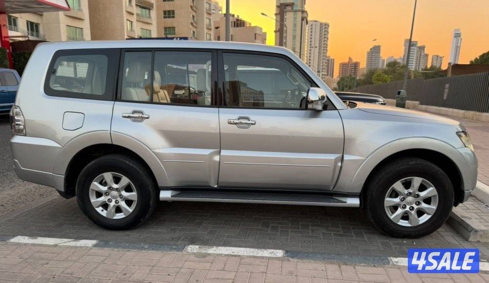 باجيرو 2022 صبغ الوكاله عداد 160 الف شرط الفحص المكينه الصغيره5