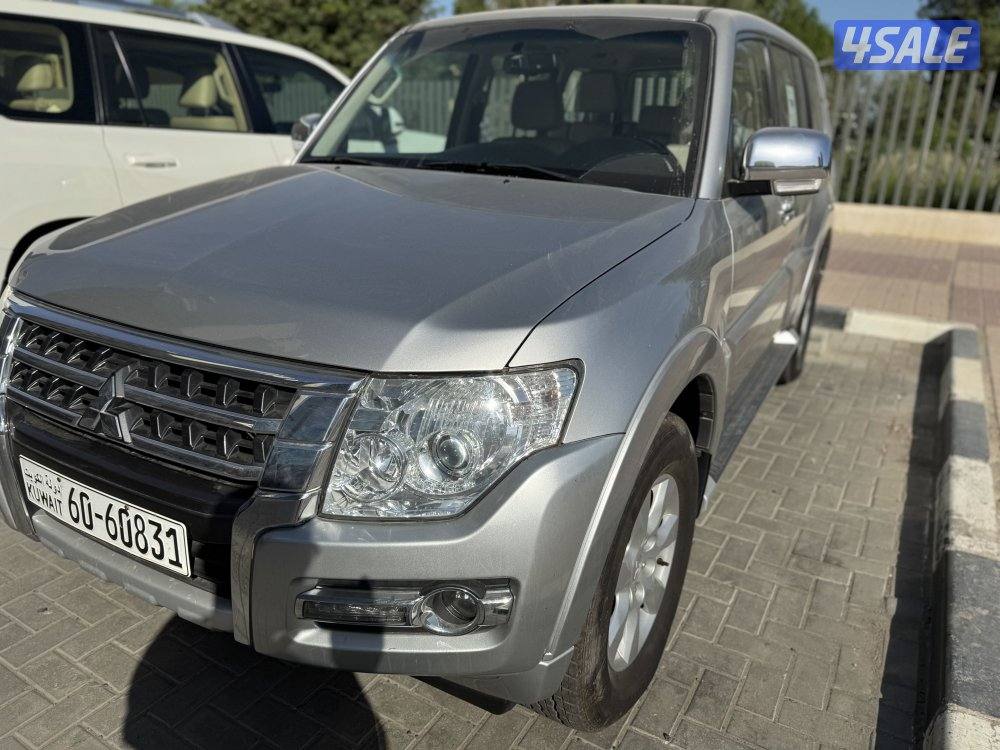 باجيرو 2022 صبغ الوكاله عداد 160 الف شرط الفحص المكينه الصغيره9