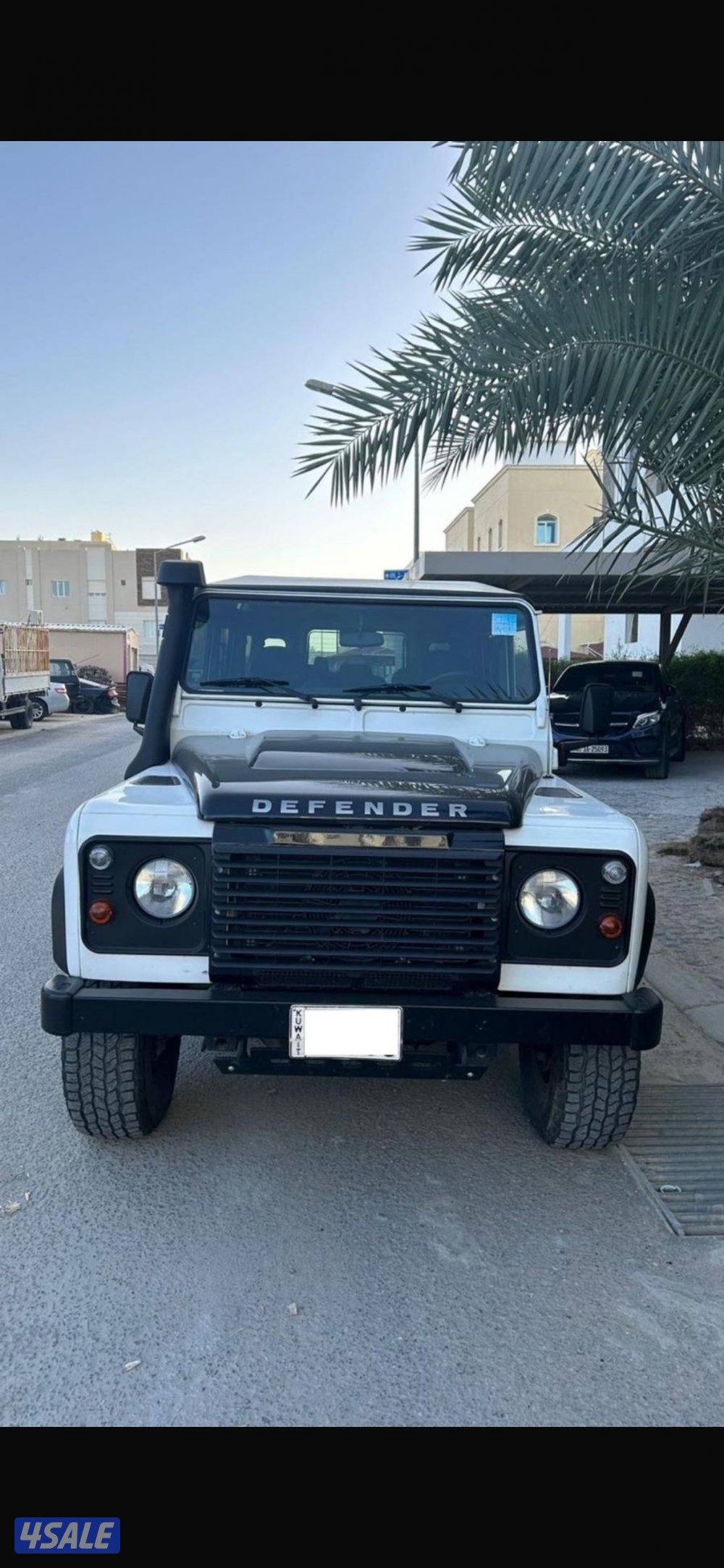 Defender (110) [2014]1