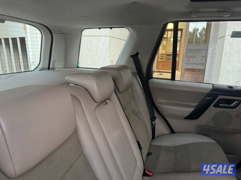 لاندروفر LR2 موديل 20159