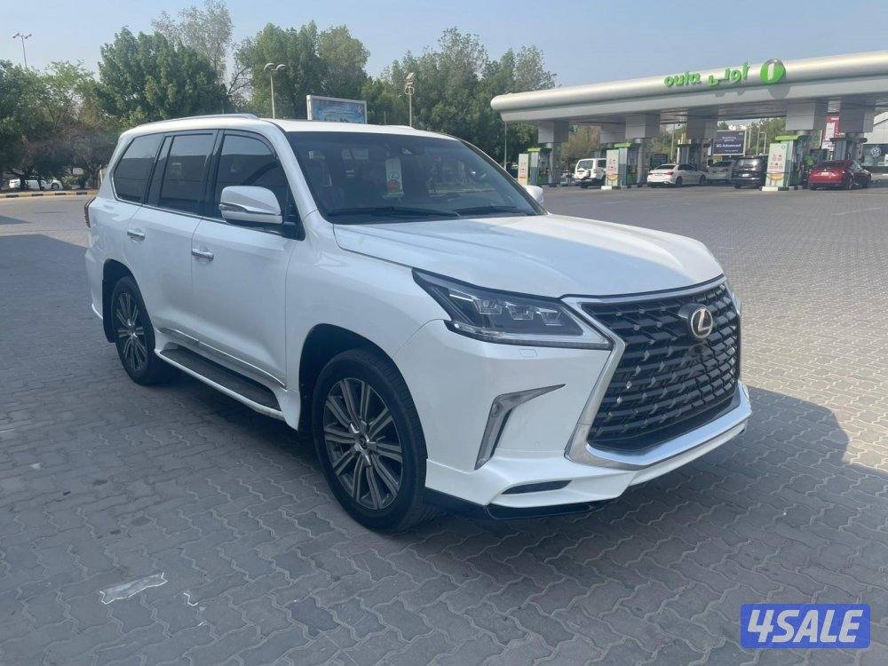 لكزس 2017 درجة اولى لون ابيض صدفي1