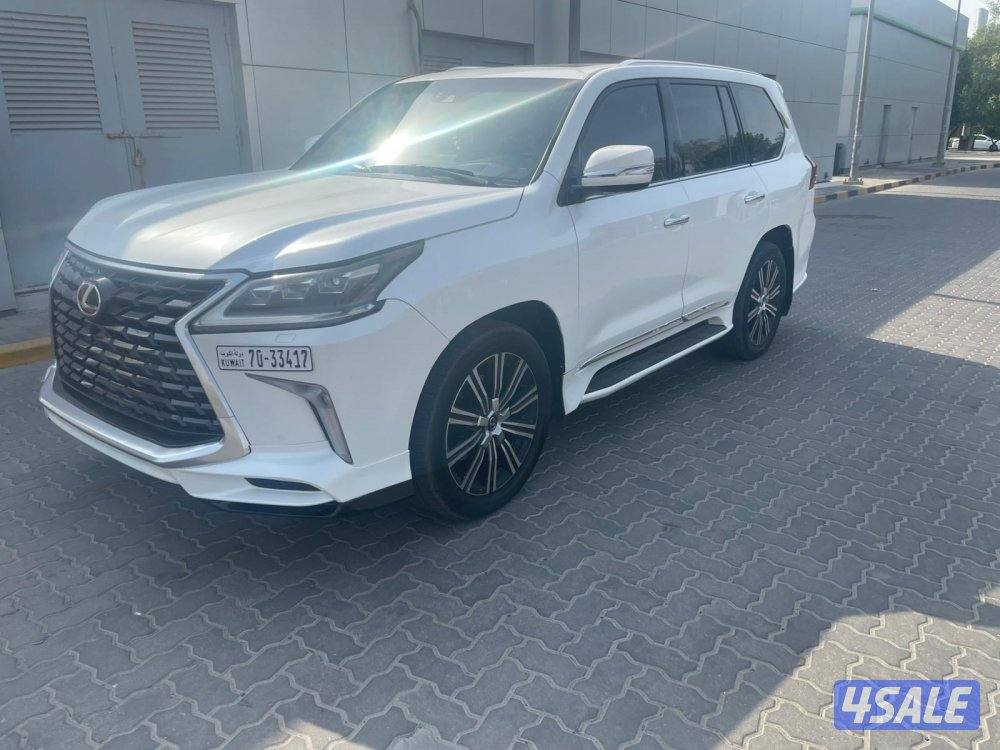 لكزس 2017 درجة اولى لون ابيض صدفي0