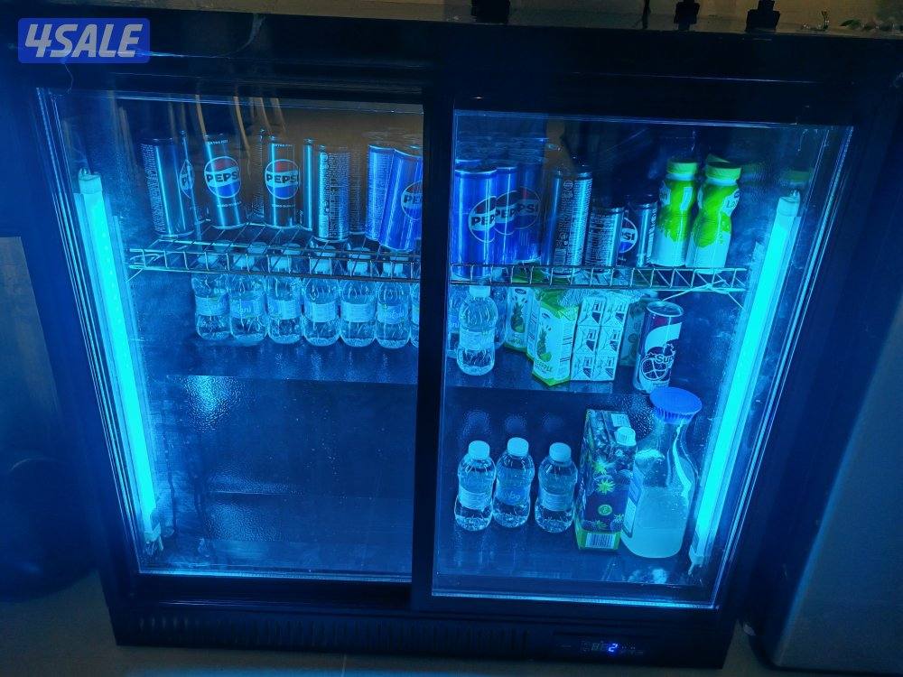 للبيع ثلاجة عرض جديدة باب جام سحب لكوفي كورنر وغيره جودة عاليه0
