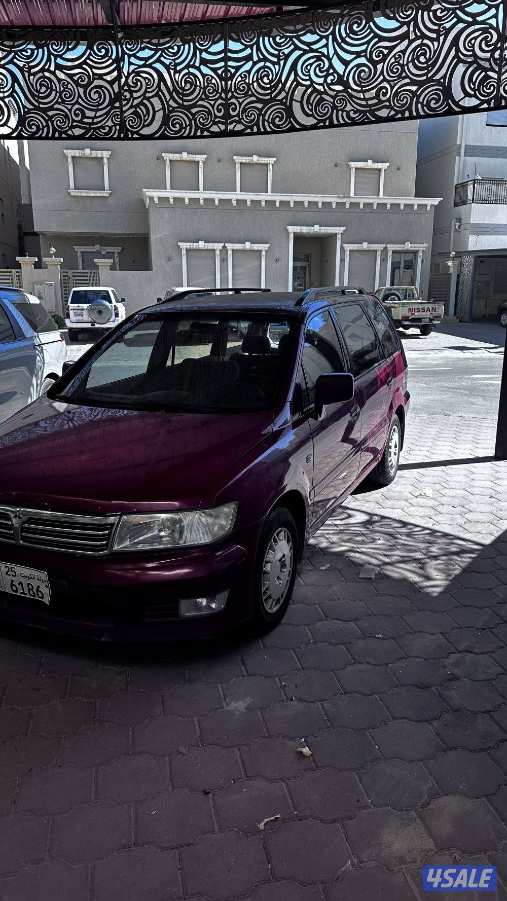 للبيع مستوبيشي سبيس واجن موديل 2004 السياره نظيفه تواير جديده6