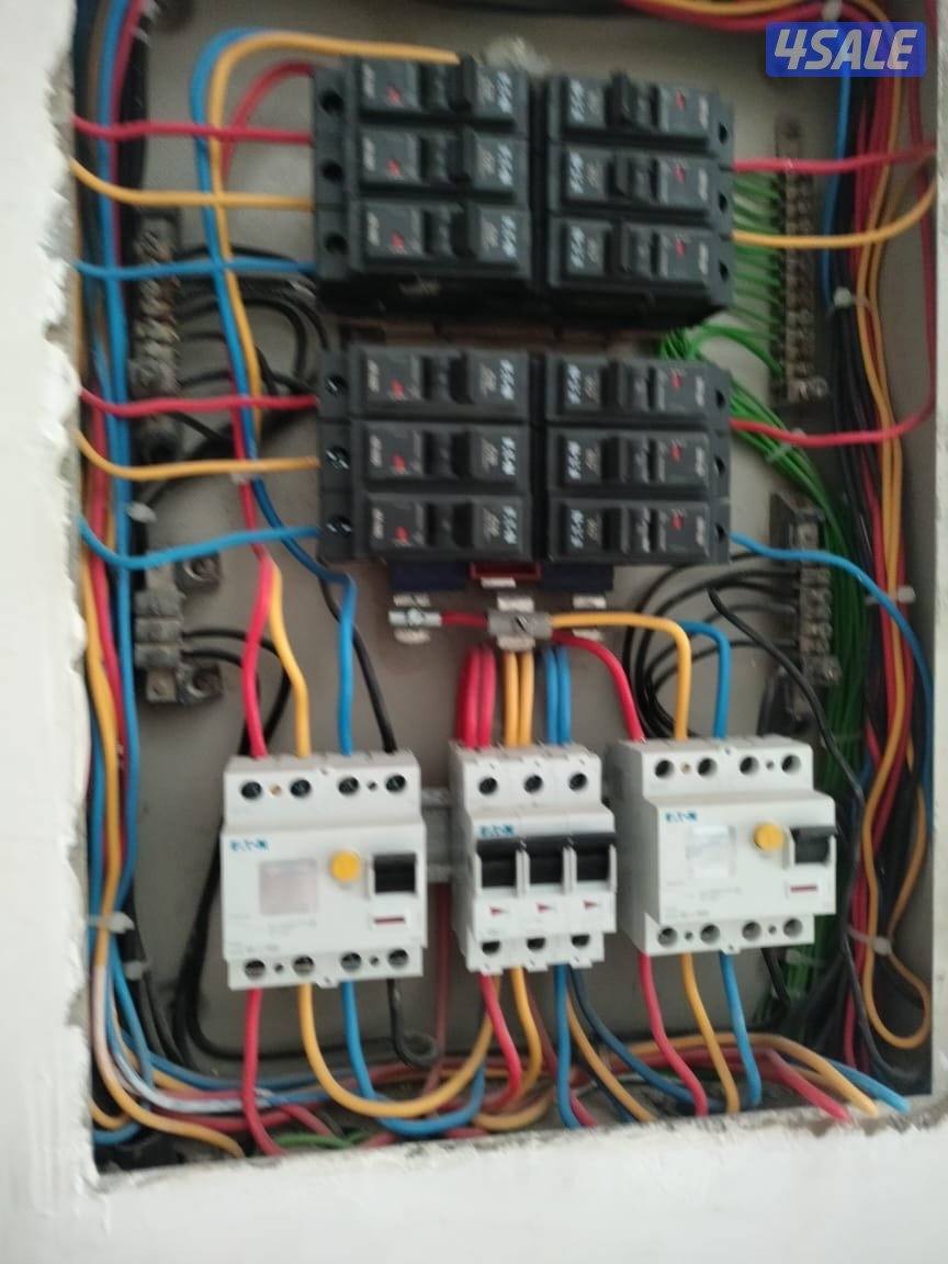 فني كهربائي مناذل وتركيب برفيل وتصليح جميع الأعطال15