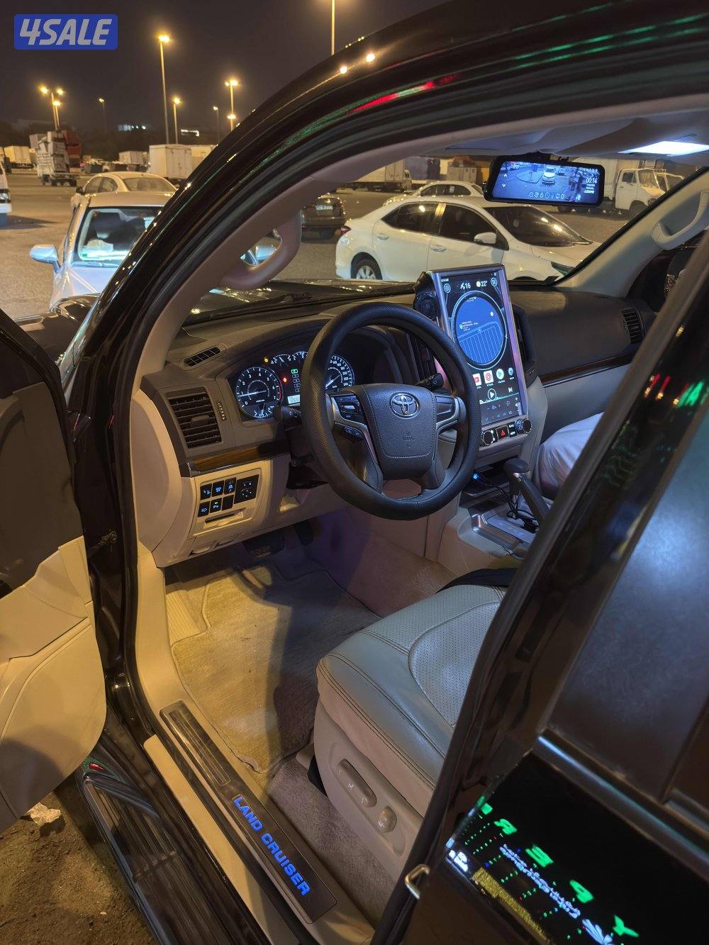 لاندكروزر gxr ٨سلندر نظيف ماشي ١٢٧ الف5