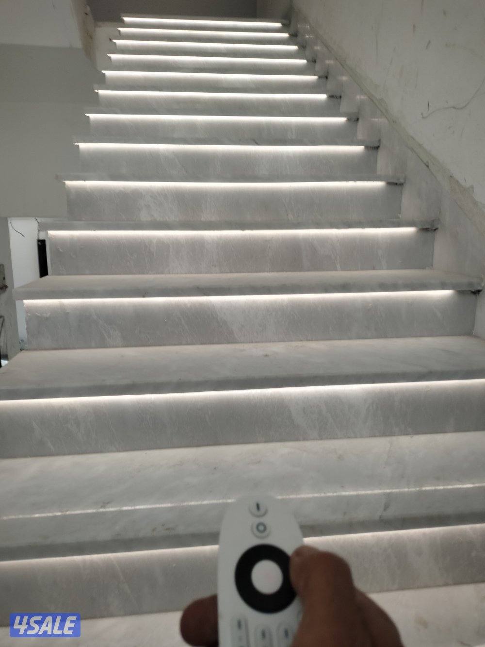 فني كهرباء مناذل وتركيب بروفيل وتصليح جميع الاعطال9