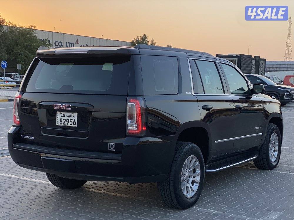 يوكن 2018 SLE اسود3