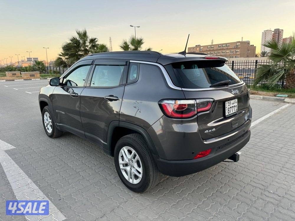 جيب كومباس 2021 ماشي 45 الف6