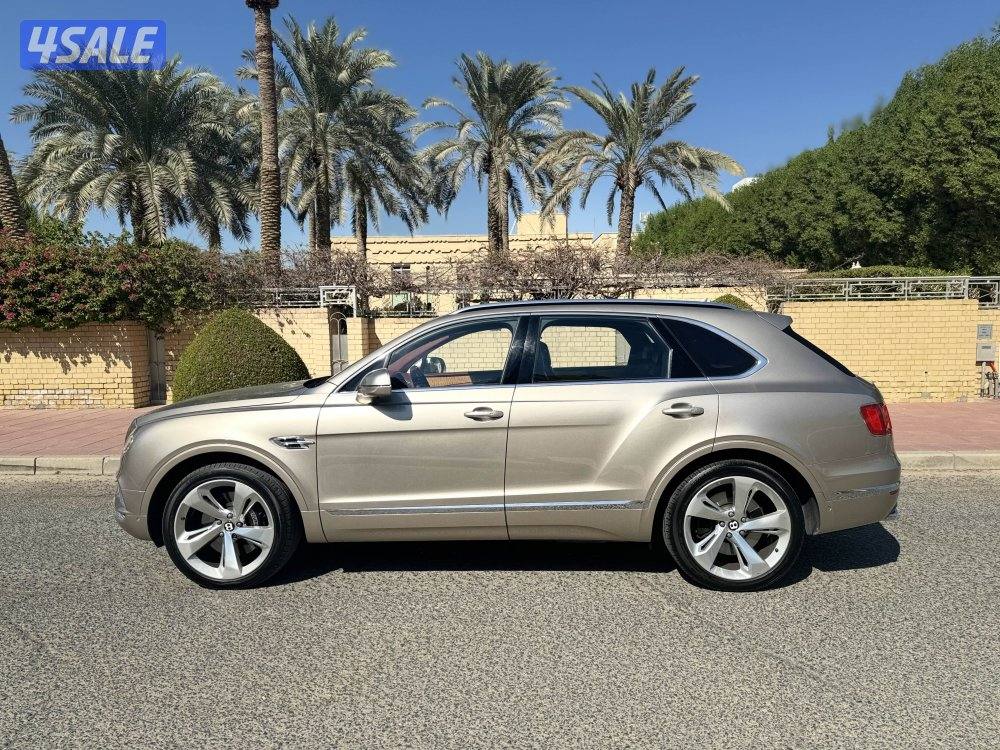 BENTLY BENTYAGA 2017 V124