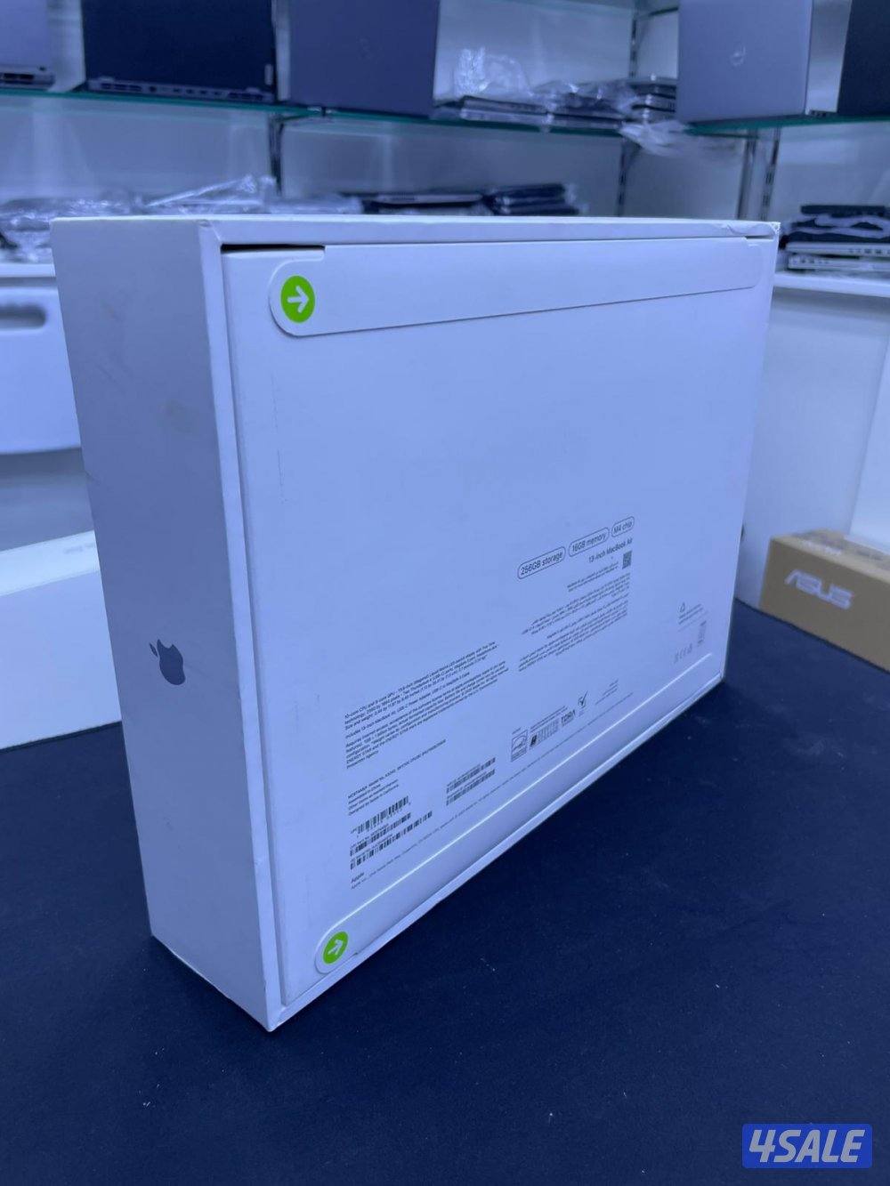 للبيع MacBook Air M4 الجهاز جديد بالكرتون0