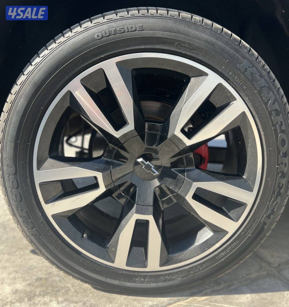 للبيع تاهو RST اصلي مكينه 6.2 قير 102