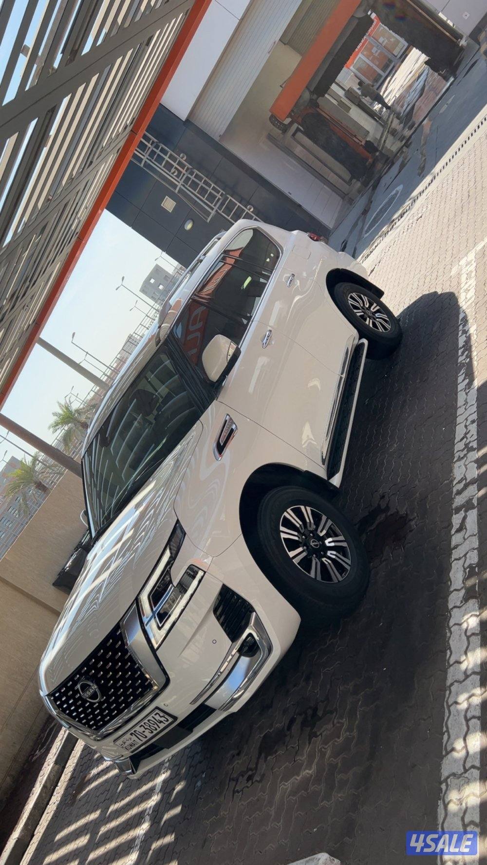 للبيع باترول تيتانيوم 2023 المالك الاول فل اوبشن كشنات تان4