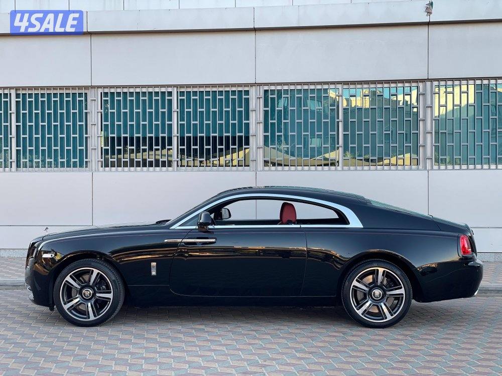 📍Rolls royce / Wraith / starlight / بحاله المصنع ✔️2