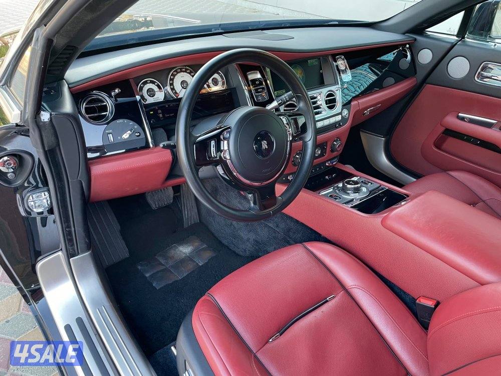 📍Rolls royce / Wraith / starlight / بحاله المصنع ✔️10