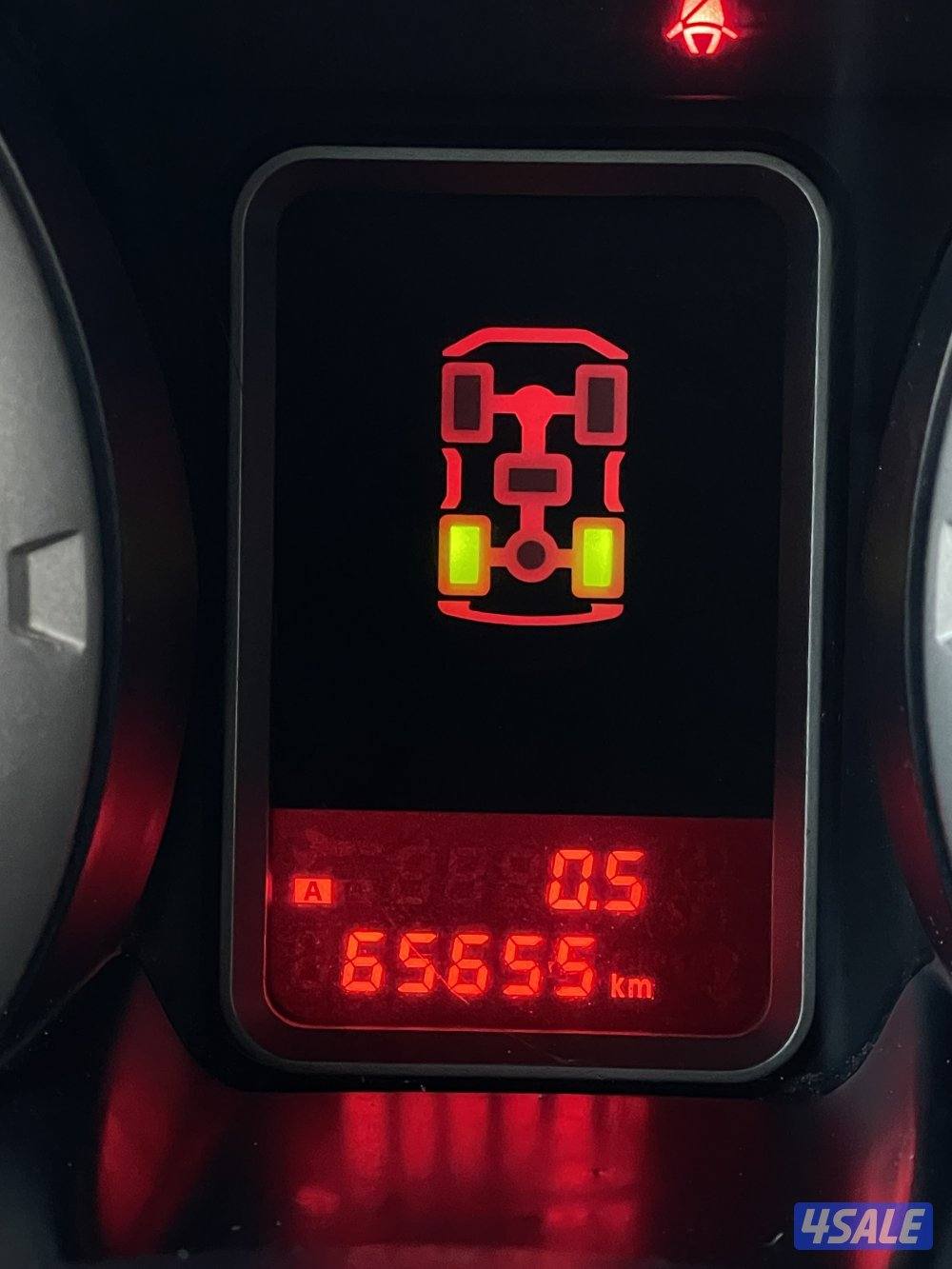 للبيع باجيرو موديل 2020 عداد 65 وارد الملا صبغ الوكالة شرط الفحص6