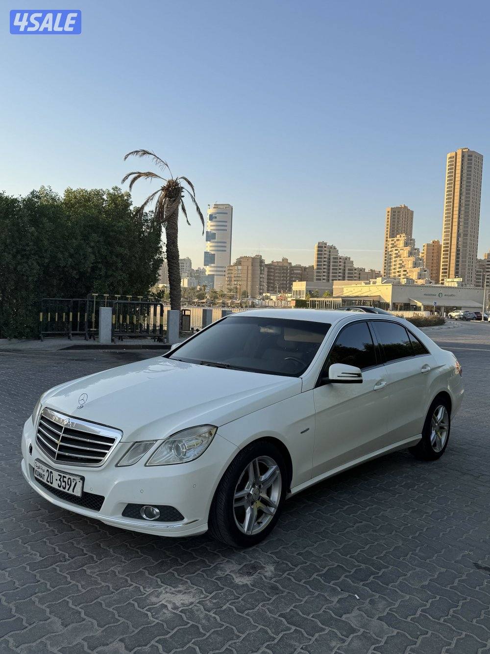 مرسيدس E200 موديل 2010 اربعة سلندر امورها طيبة1