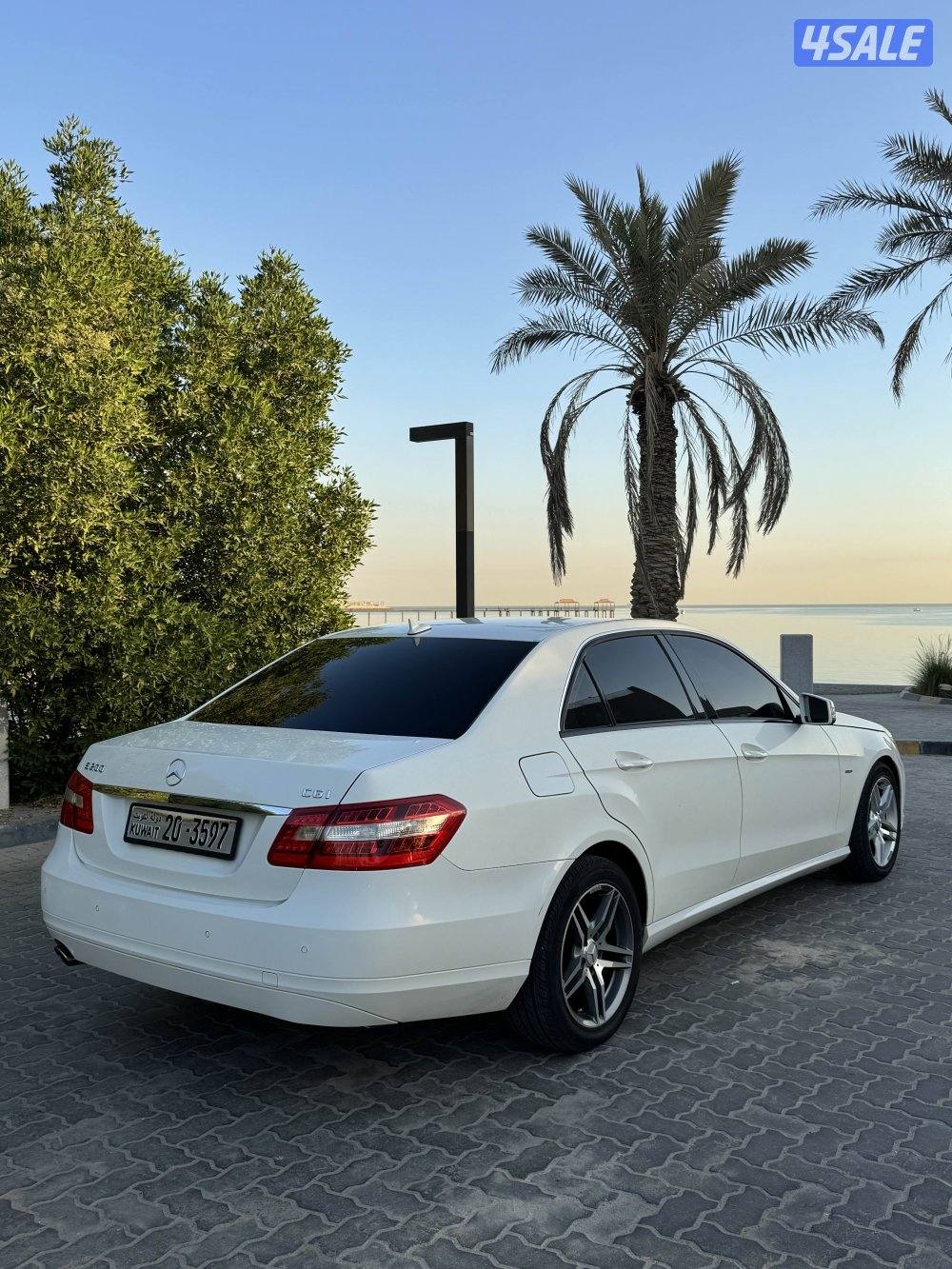 مرسيدس E200 موديل 2010 اربعة سلندر امورها طيبة0