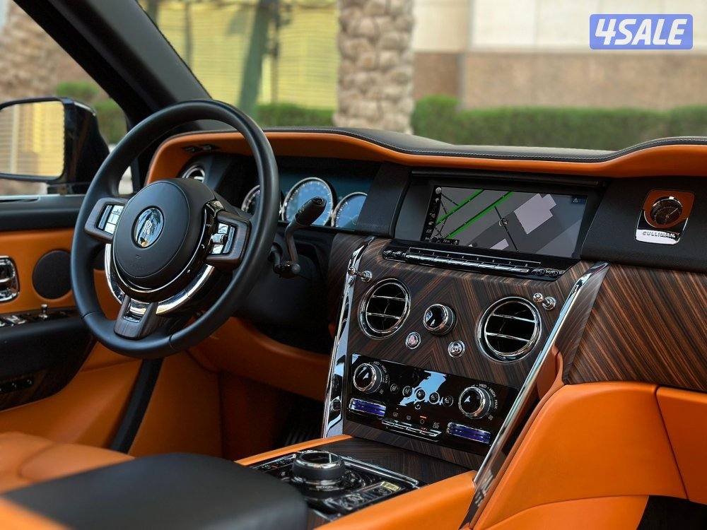 رولزرويسCULLINAN موديل2021 عداد58الف وارد الغانم تحت الكفاله+الصيانه3