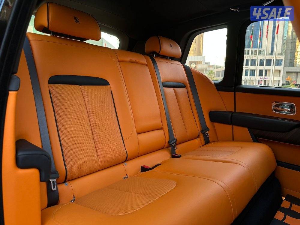 رولزرويسCULLINAN موديل2021 عداد58الف وارد الغانم تحت الكفاله+الصيانه7