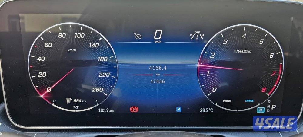 Mercedes-Benz C200-20238