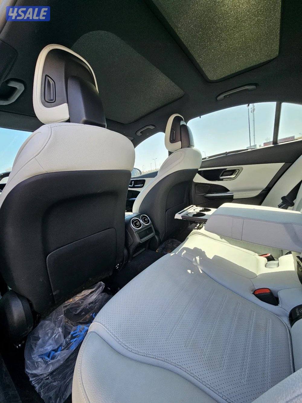 Mercedes-Benz C200-202314