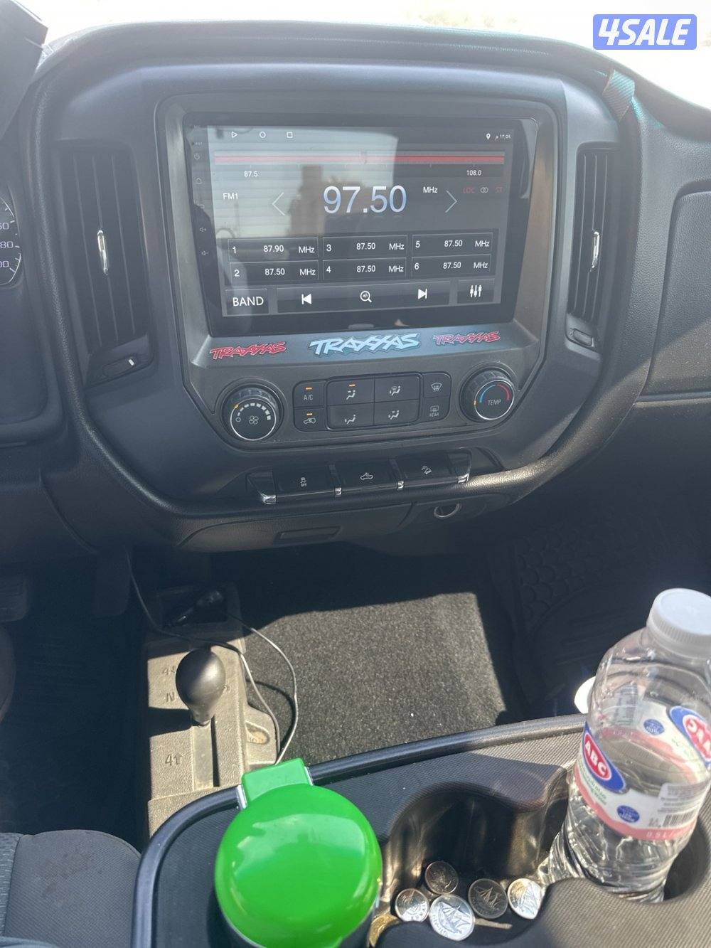 للبيع وانيت جمس 2015ابيض من الداخل رصاصي قمارتين شرط الفحص تواير جديده0