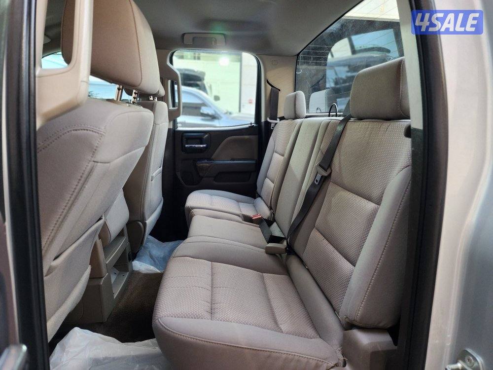 وانيت شيفروليه سلفرادو غمارة و نص وارد الوكالة عداد ٢٠٠ ألف شرط الفحص5