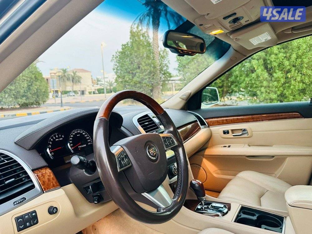 للبيع جيب كاديلاك SRX4 موديل 20095