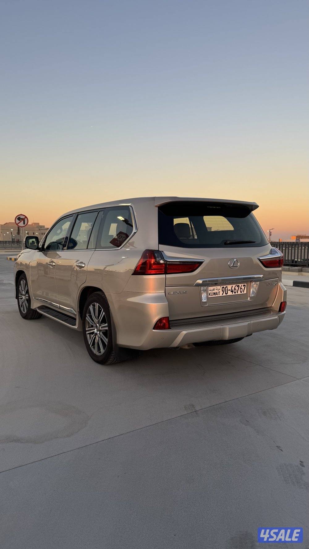 لكزس درجه اولى8