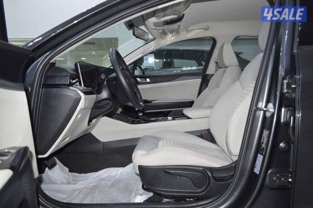 Kia K5 2024 – LX (2.5L 4-Cylinder) – Excellent Condition10